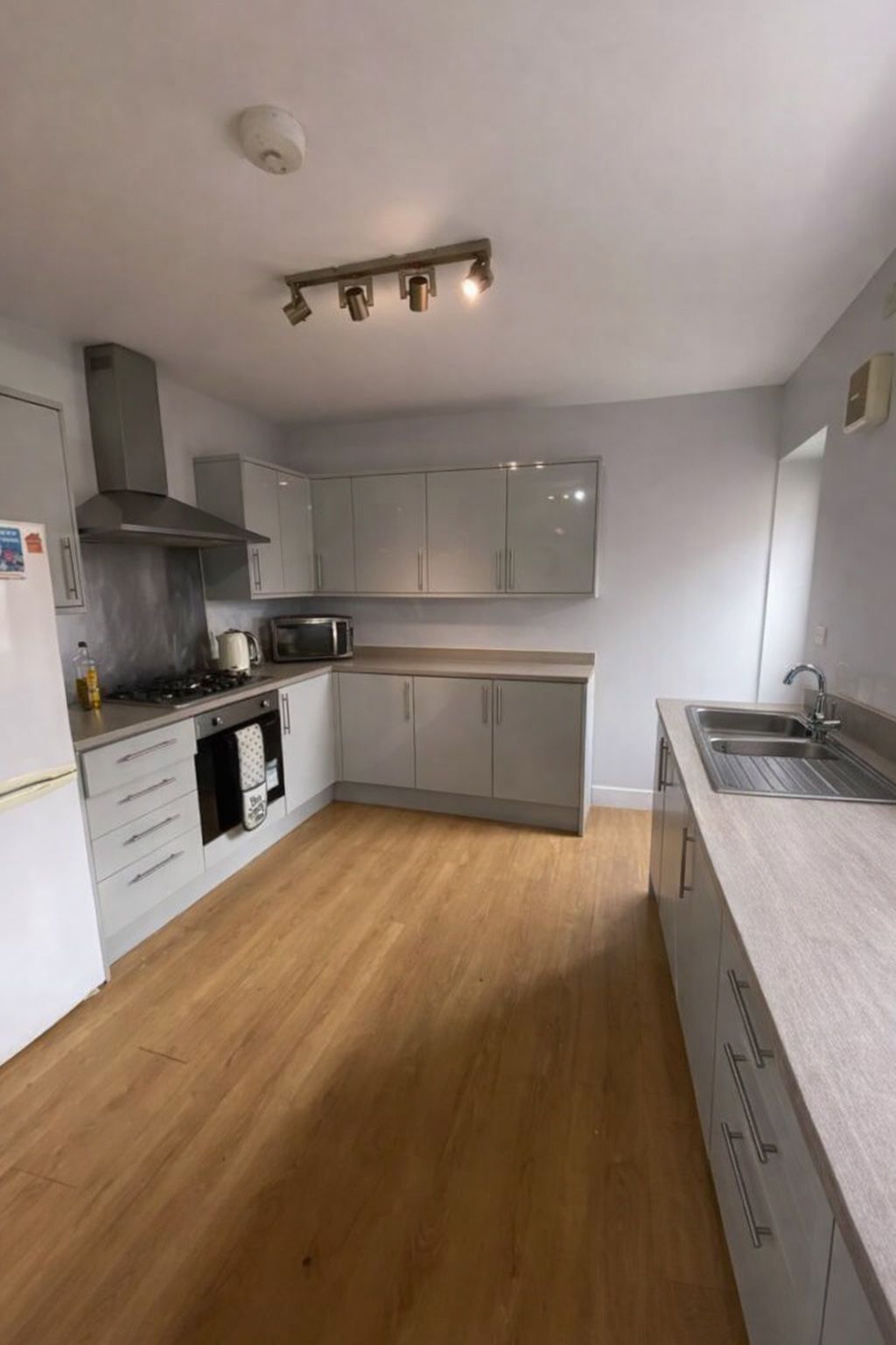 Kimbolton Avenue, Lenton,